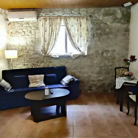 Apartman Madirazza